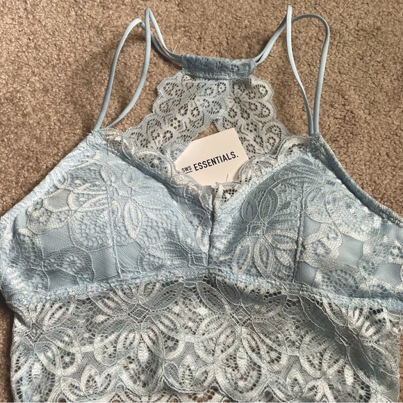 SWS Lace Bralette/Crop Top - Picture 3 of 3